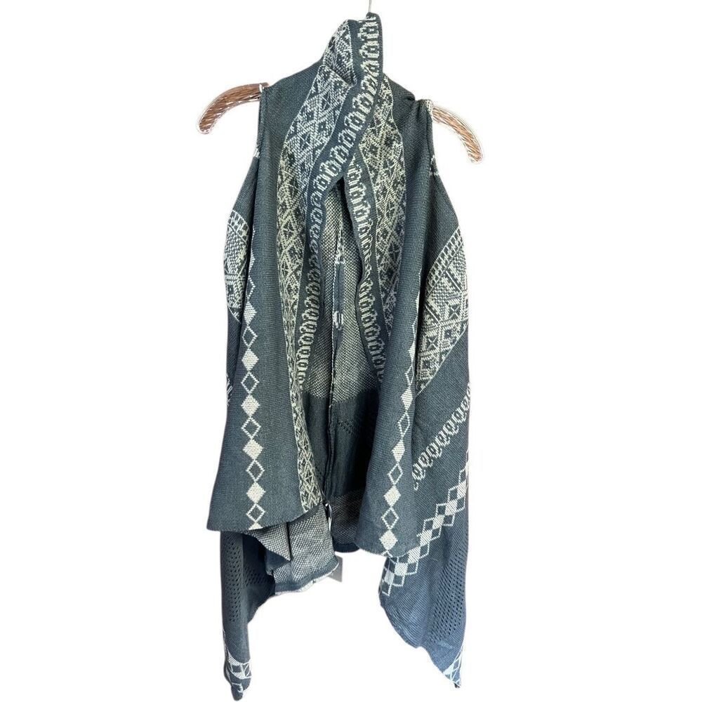 TPO Sweater Poncho One Size Grays/beige NWT